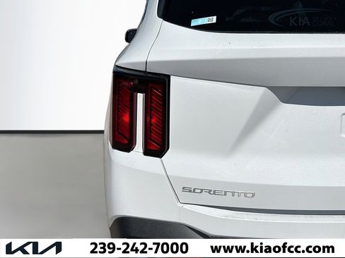 New 2026 Kia Sorento S FWD image 40