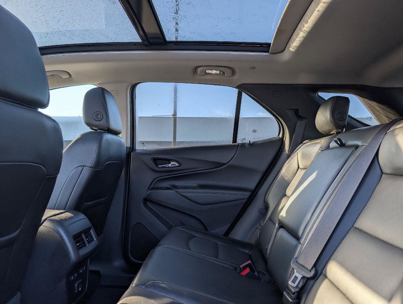Used 2020 Chevrolet Equinox Premier AWD/4WD image 11