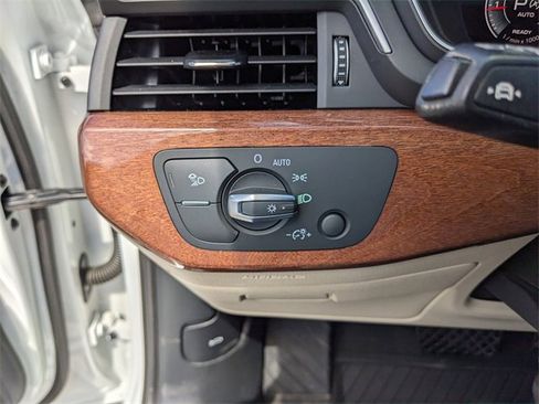 Used 2022 Audi A4 2.0T Premium Plus w/ Premium Plus Package image 31