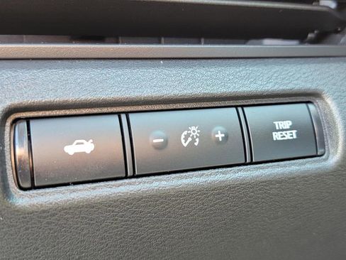 Used 2025 Nissan Altima 2.5 S FWD image 31