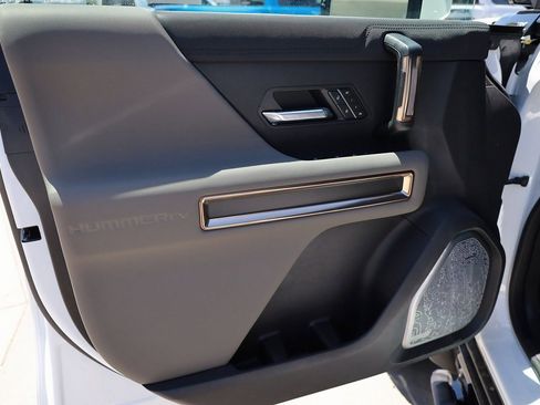 New 2025 GMC Hummer EV 3X w/ Battery Pack, 24 Module Pack image 10