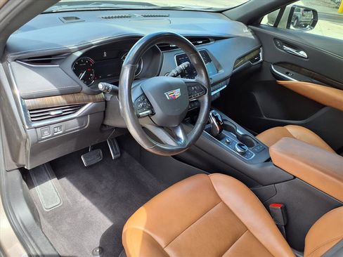 Used 2023 Cadillac XT4 Sport image 18