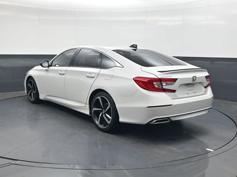 Used 2021 Honda Accord Sport image 6