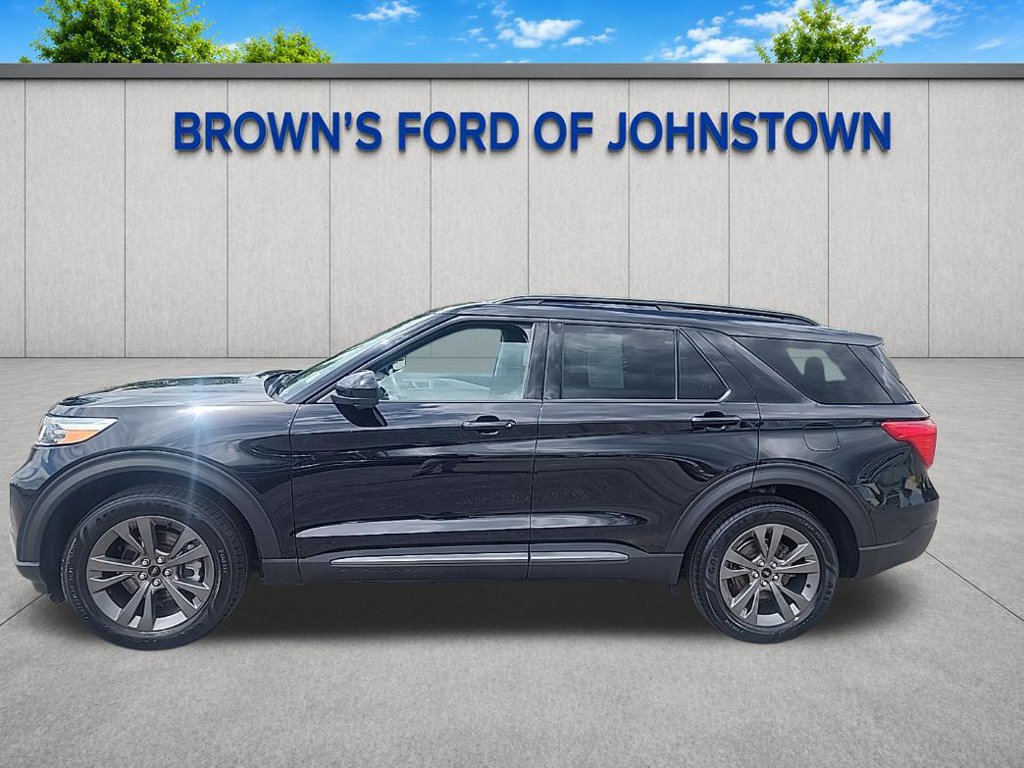 Used 2023 Ford Explorer XLT w/ Equipment Group 202A AWD/4WD image 5