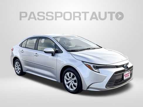 Used 2023 Toyota Corolla LE image 10