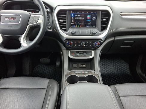 Used 2023 GMC Acadia SLT AWD/4WD image 15
