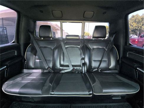 Used 2019 RAM 1500 Laramie AWD/4WD image 8