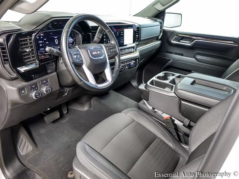 Used 2025 GMC Sierra 1500 Elevation AWD/4WD image 11