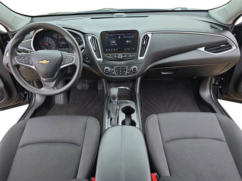 Used 2024 Chevrolet Malibu LT image 9