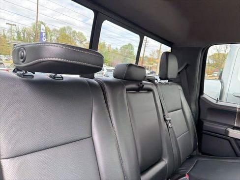 Used 2017 Ford F150 Lariat image 16