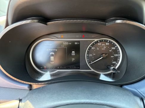 Used 2023 Nissan Versa SV FWD image 18