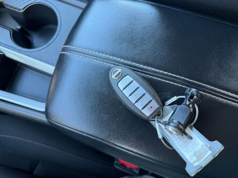 Used 2025 Nissan Altima 2.5 SV image 21