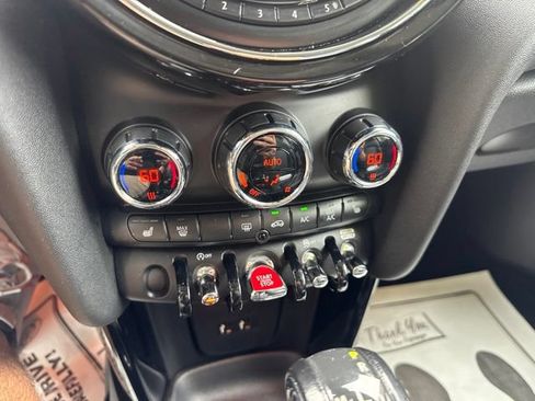 Used 2019 MINI Cooper S w/ Premium Package FWD image 22
