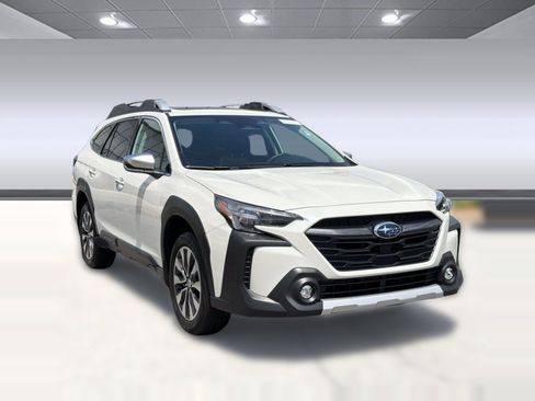 Used 2025 Subaru Outback Touring w/ Popular Package #2 AWD/4WD image 7