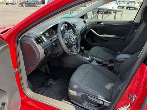 Used 2013 Volkswagen Jetta S FWD image 8