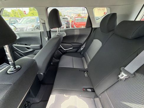 Used 2025 Kia Soul LX w/ LX Technology Package FWD image 12