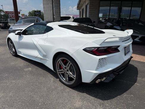 Used 2024 Chevrolet Corvette Stingray Preferred Cpe w/ Z51 Performance Package RWD image 5