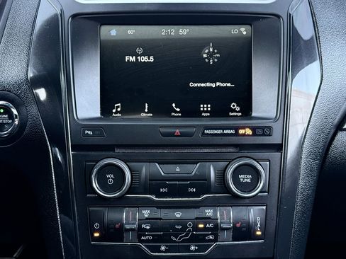 Used 2017 Ford Explorer XLT w/ Equipment Group 202A image 26