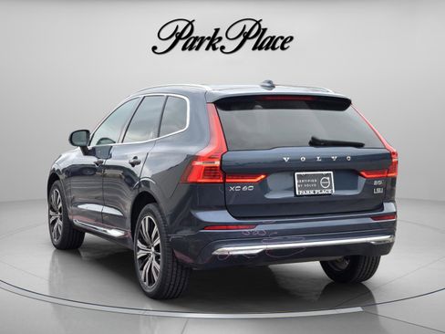 Used 2023 Volvo XC60 B5 Plus AWD/4WD image 3