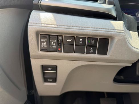 Used 2020 Honda Odyssey EX-L image 17