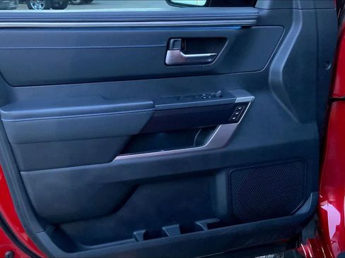 Used 2022 Toyota Tundra Platinum w/ Advanced Package image 21