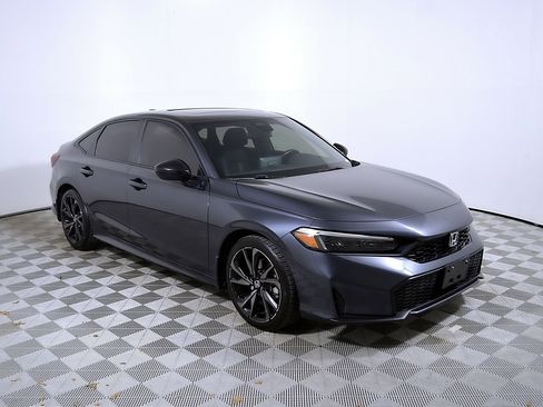 Used 2025 Honda Civic Sport image 6