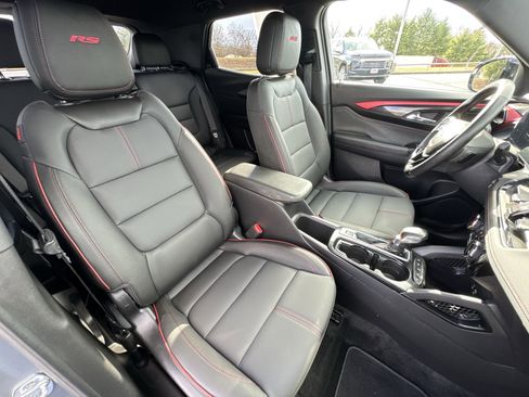 Used 2025 Chevrolet TrailBlazer RS w/ Driver Confidence Package image 25