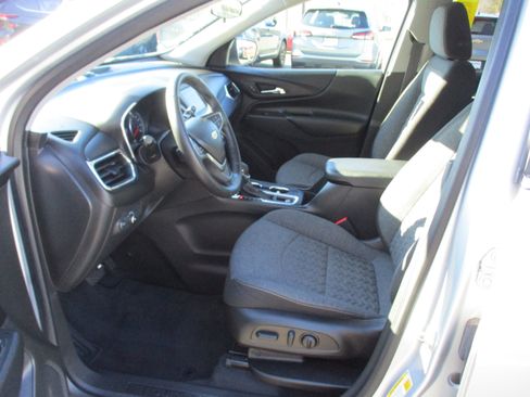 Certified 2022 Chevrolet Equinox LT image 11