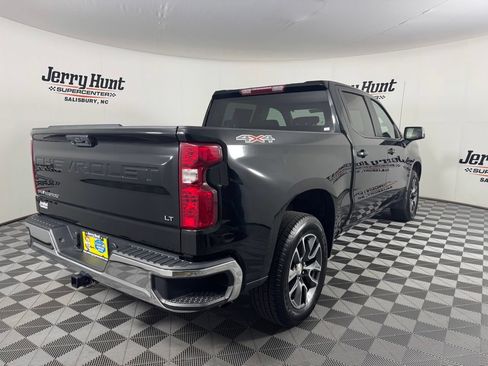 Used 2024 Chevrolet Silverado 1500 LT AWD/4WD image 6