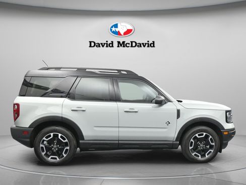 Used 2024 Ford Bronco Sport Outer Banks w/ Tech Package AWD/4WD image 9