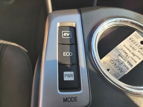 Used 2015 Toyota Prius V Three image 25