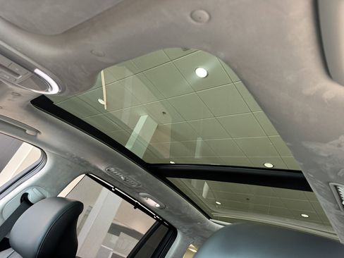 New 2026 Hyundai Ioniq 9 Calligraphy image 26