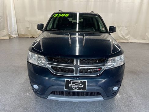 Used 2014 Dodge Journey SXT w/ Flexible Seating Group FWD image 2