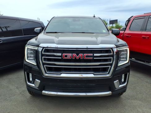 Used 2024 GMC Yukon XL SLT AWD/4WD image 2