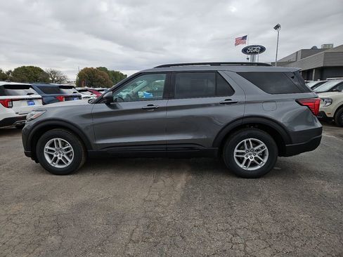 New 2026 Ford Explorer Active w/ Active Comfort Package image 7