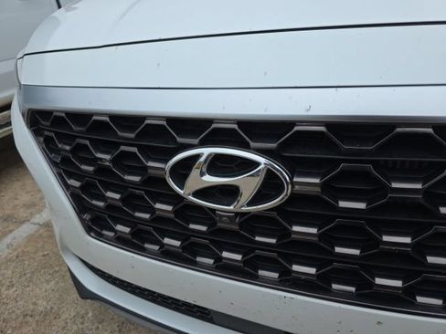Used 2019 Hyundai Santa Fe AWD w/ Cargo Package image 9