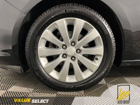 Used 2015 Buick Verano FWD image 27