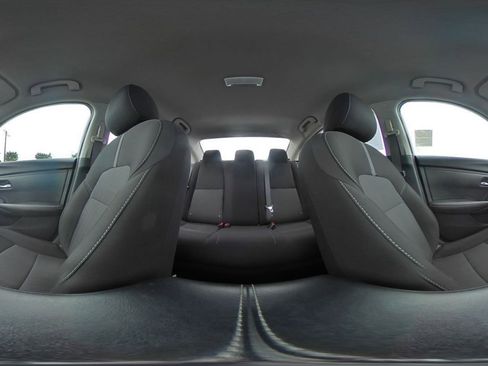 Used 2025 Nissan Sentra SV image 37