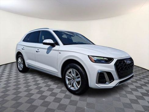 Certified 2023 Audi Q5 2.0T Premium w/ Convenience Package AWD/4WD image 1