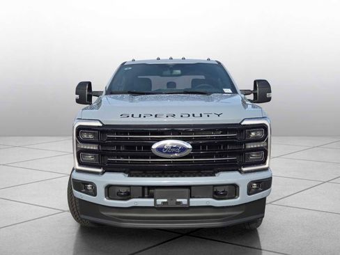 New 2026 Ford F250 Platinum AWD/4WD image 3