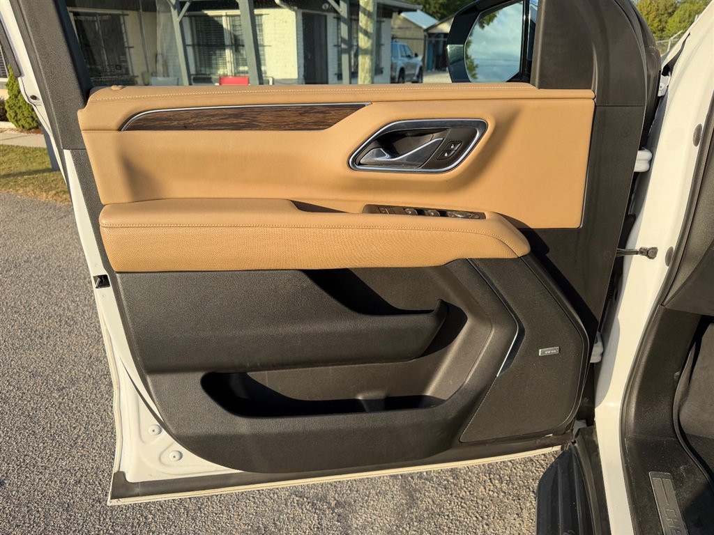 Used 2021 Chevrolet Tahoe Premier AWD/4WD image 13