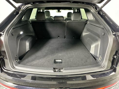 Used 2025 Volkswagen Atlas Cross Sport SE image 28