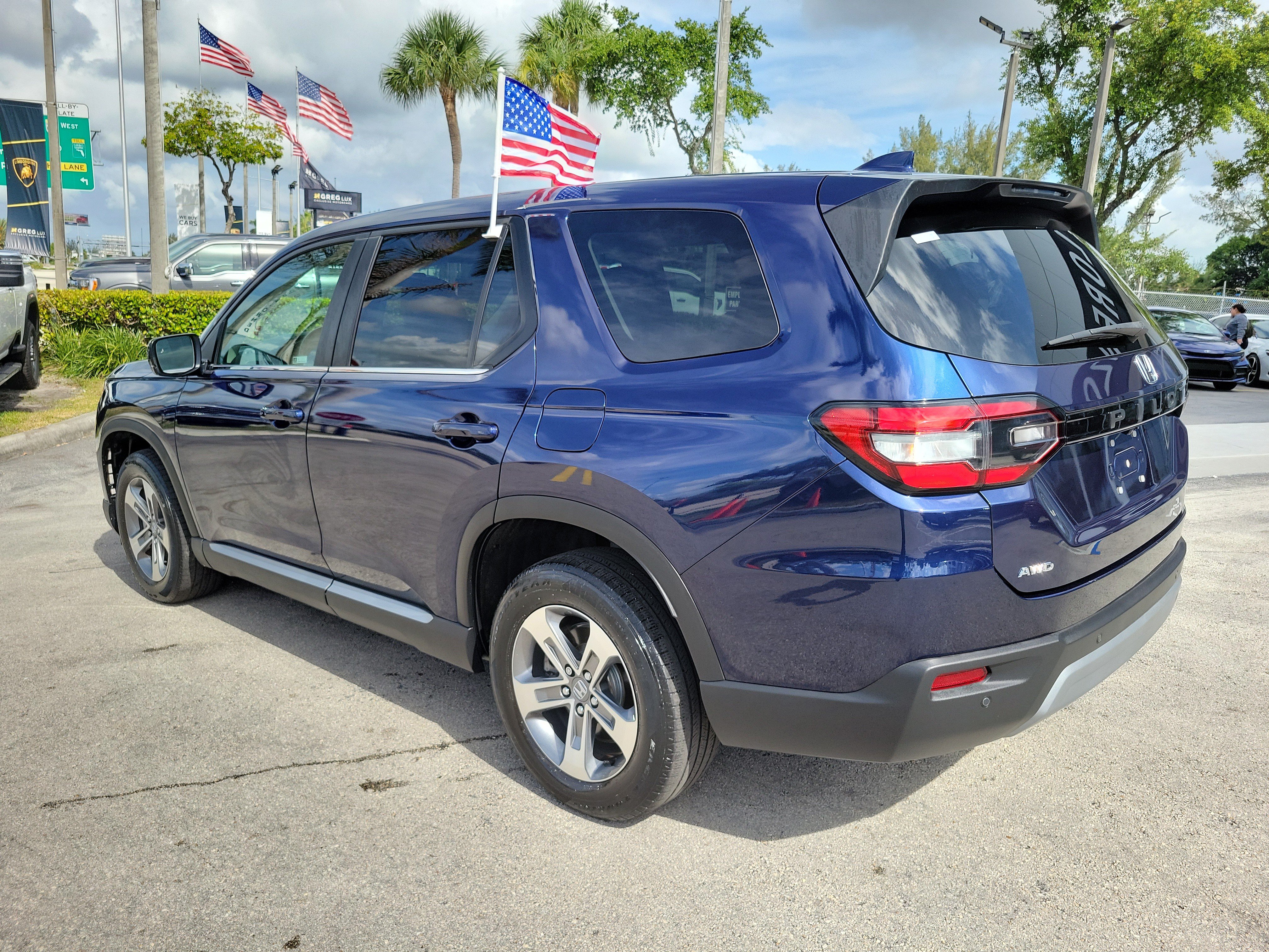 Used 2023 Honda Pilot EX-L image 7