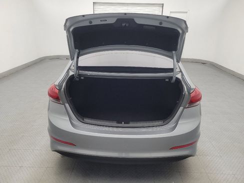 Used 2017 Hyundai Elantra SE FWD image 29