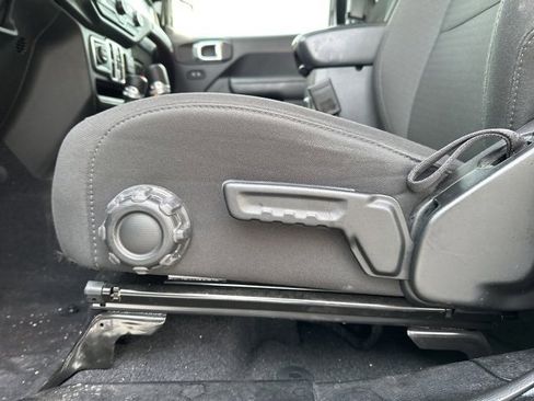 Used 2023 Jeep Wrangler Sport S image 25