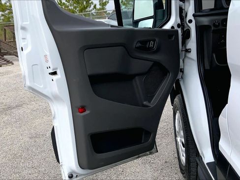 Used 2023 Ford Transit 350 XLT image 19