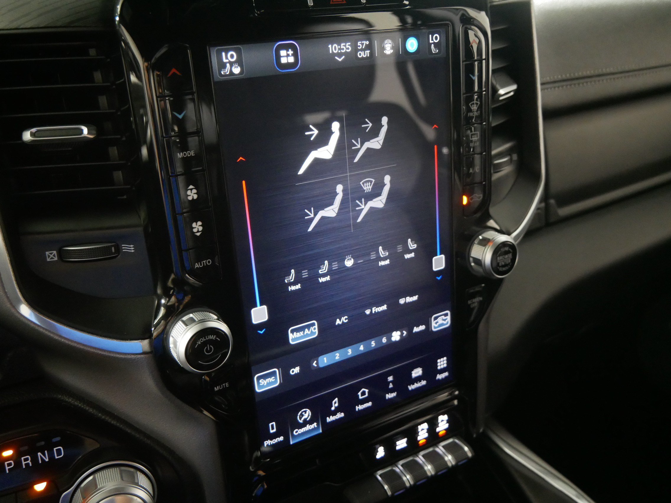 Used 2023 RAM 1500 Laramie AWD/4WD image 23