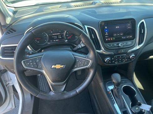 Used 2022 Chevrolet Equinox LT image 21