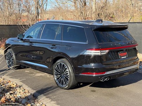 New 2026 Lincoln Aviator Black Label AWD/4WD image 3
