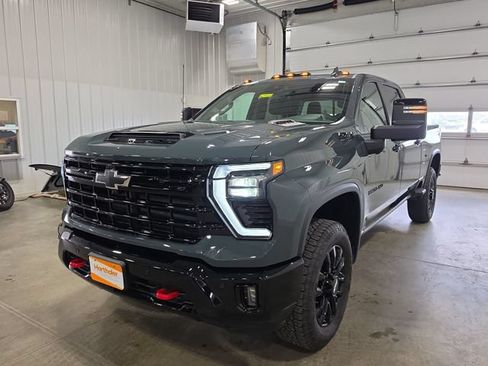 Used 2026 Chevrolet Silverado 3500 LT w/ Trail Boss Package AWD/4WD image 4